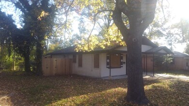 836 Huntington Ln in Shreveport, LA - Building Photo - Building Photo
