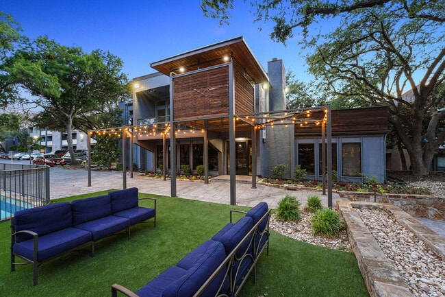 Aberdeen @ Bellmar in Dallas, TX - Foto de edificio - Building Photo