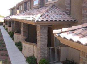 Spinnaker Village III Townhomes in Las Vegas, NV - Building Photo - Building Photo