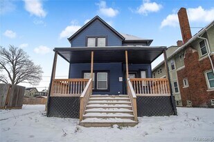 671 Clairmount Ave in Detroit, MI - Building Photo