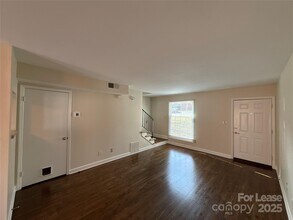 4329 Hathaway St in Charlotte, NC - Building Photo - Building Photo