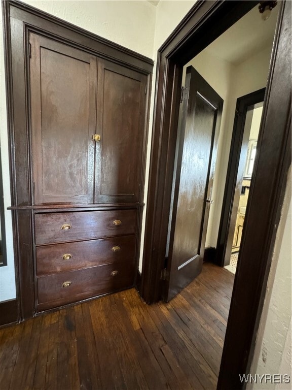 property at 6801 Buffalo Ave