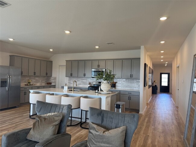 property at 5724 Knox Lndg Dr