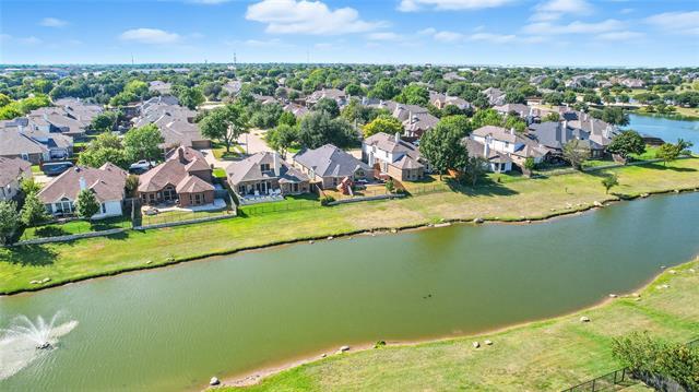 11600 Winding Brook Dr in Fort Worth, TX - Building Photo