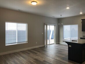 1550 S W Topaz Dr in Cedar City, UT - Building Photo - Building Photo