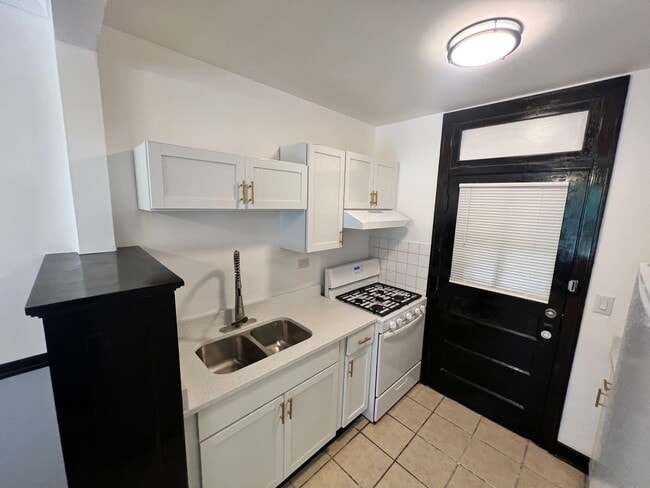 5601 S Campbell Ave in Chicago, IL - Building Photo - Building Photo