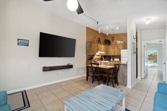 5807 Sunset Ave-Unit -#B in Panama City, FL - Building Photo - Building Photo