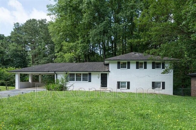 property at 1025 Hilburn Dr SE