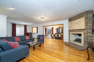 14024 Cantlay St in Van Nuys, CA - Building Photo - Building Photo