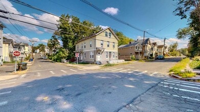 31 William St in Danbury, CT - Foto de edificio - Building Photo