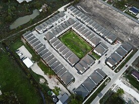 5904 Jasper Jones Wy in Houston, TX - Building Photo