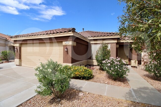 5216 E Florian Ave in Mesa, AZ - Building Photo - Building Photo