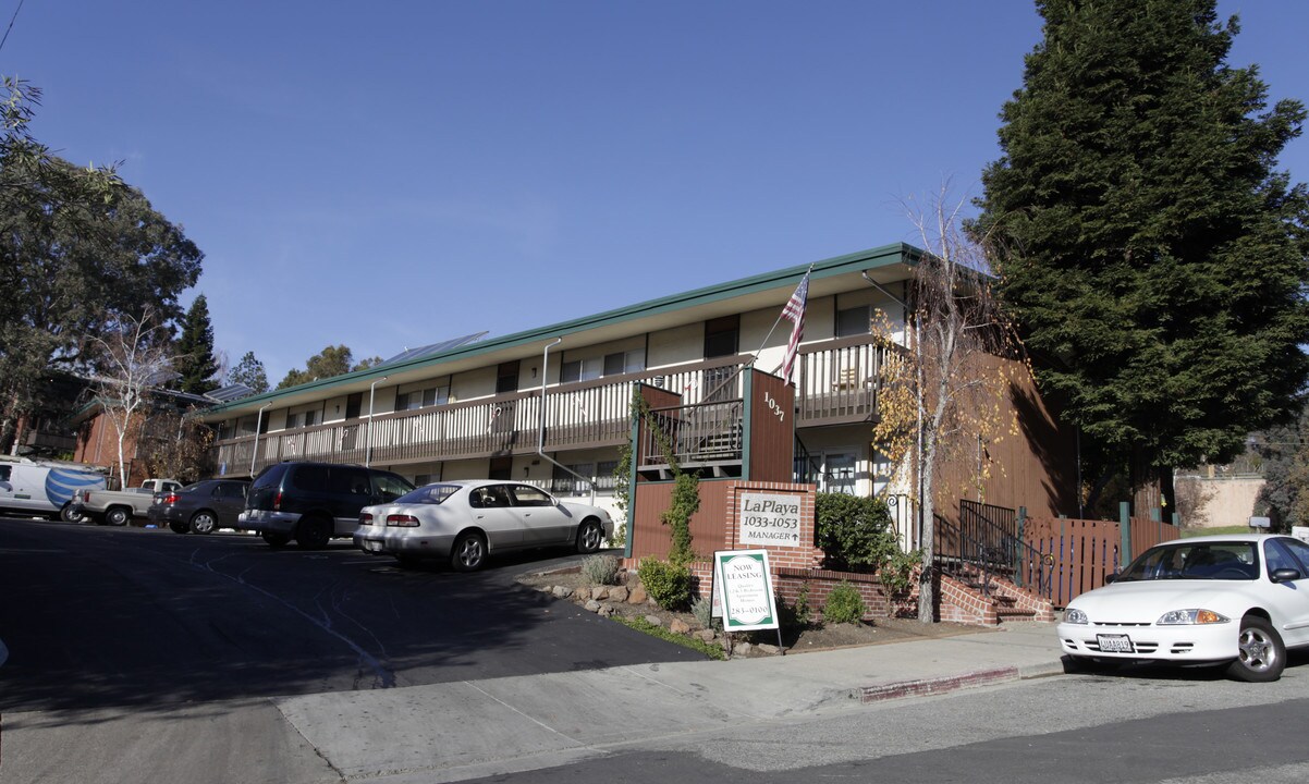 Laplaya Apartments in Lafayette, CA - Building Photo