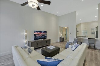 831 Sailaway Ln in Naples, FL - Building Photo - Building Photo