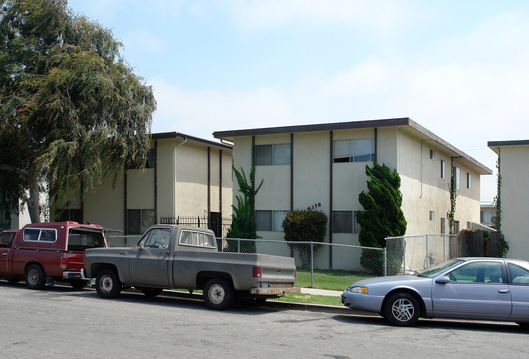 6358 Hummingbird St in Ventura, CA - Foto de edificio