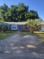 1030 Sable Dr in Pensacola, FL - Building Photo