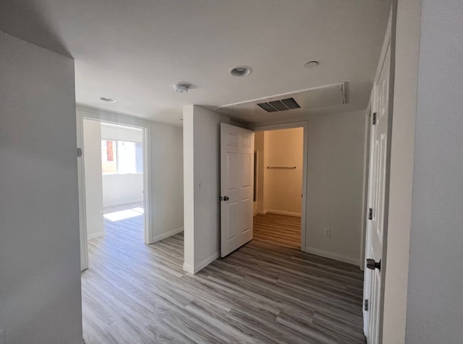 6829 Simpson Ave in Los Angeles, CA - Building Photo - Building Photo