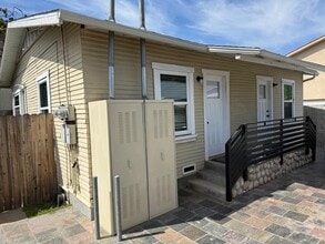 346 -348 1/2 W Sepulveda Street, Unit 348 Sepulveda Street in Los Angeles, CA - Building Photo - Building Photo