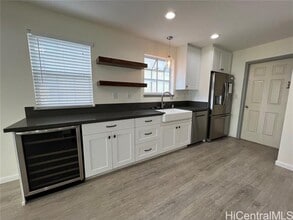98-1830 Ka?ahumanu St in Pearl City, HI - Building Photo - Building Photo