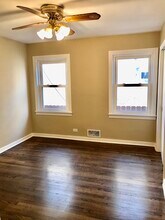 5735 S Meade Ave, Unit 1 in Chicago, IL - Building Photo - Building Photo