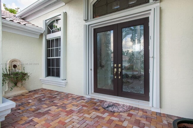 11100 Redhawk St in Plantation, FL - Building Photo - Building Photo