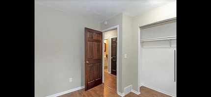 1732 Burcham Dr in East Lansing, MI - Building Photo - Building Photo