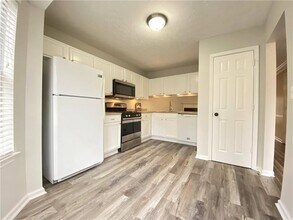 1880 Lakestone Way in Marietta, GA - Building Photo - Building Photo