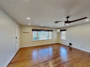 3273 Lackland Rd in Fort Worth, TX - Building Photo - Building Photo