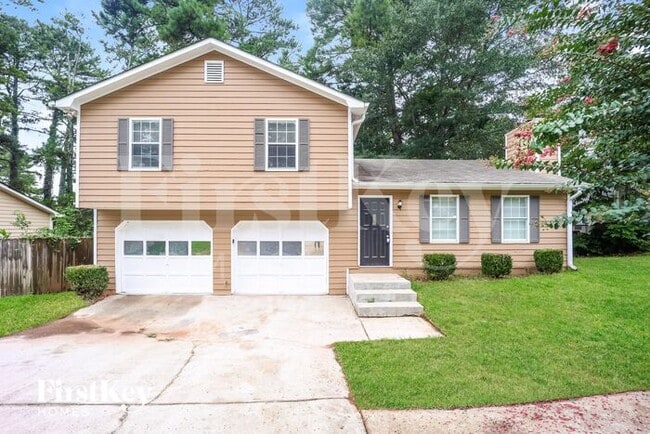 2097 Phillips Rd in Lithonia, GA - Building Photo - Building Photo