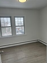 535 N 2nd St in New Hyde Park, NY - Building Photo - Building Photo