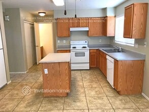 12590 W Amelia Ave in Avondale, AZ - Building Photo - Building Photo