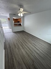 1409 NE 17th Ave in Ocala, FL - Foto de edificio - Building Photo