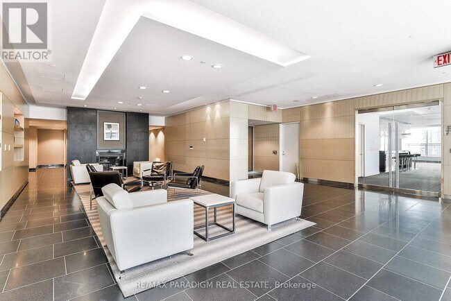 55-4555 Bremner Blvd in Toronto, ON - Building Photo - Building Photo