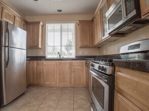 6143 Carson Hills Ave in Las Vegas, NV - Building Photo - Building Photo