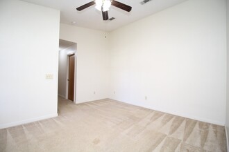 410 Bay Pine Villas Dr-Unit -Unit A in Pensacola, FL - Foto de edificio - Building Photo