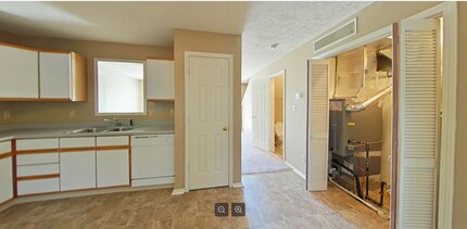 1383 W Allen St in Bloomington, IN - Building Photo - Building Photo