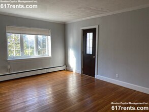 14 Mount Ida St, Unit 4 in Newton, MA - Building Photo - Building Photo