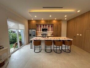 2109 SW 18th Ave in Fort Lauderdale, FL - Building Photo - Building Photo