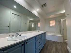 24 Cerchio Centrale in Henderson, NV - Building Photo - Building Photo