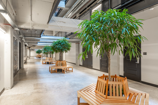 Gordon-Van Tine Commons in Davenport, IA - Foto de edificio - Interior Photo