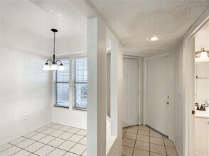 2211 Coach House Blvd in Orlando, FL - Building Photo - Building Photo