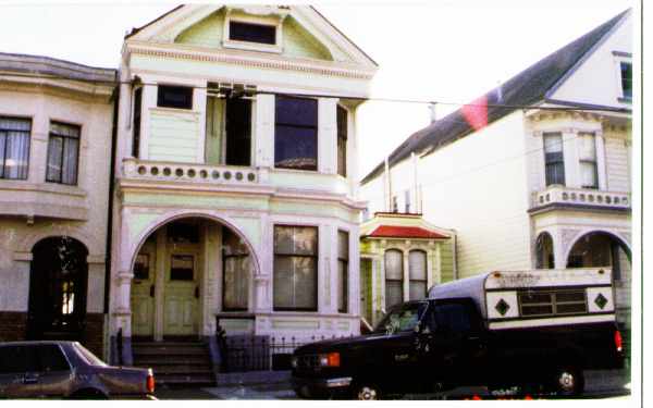 1055 Church St in San Francisco, CA - Foto de edificio