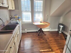 31 Terrace Ave in Albany, NY - Building Photo - Building Photo