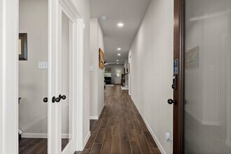 104 Winged Elm Ct in Willis, TX - Building Photo - Building Photo