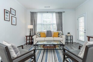 Glenview House in Stamford, CT - Building Photo