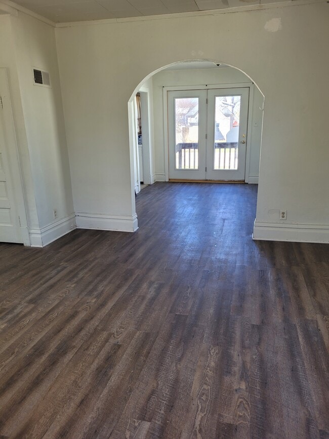 819 Hawthorne Ave in Waterloo, IA - Building Photo - Building Photo