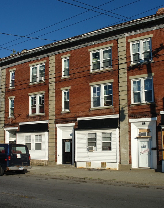 153 N Allen St in Albany, NY - Building Photo