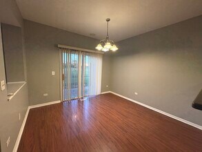 1635 S Candlestick Way in Waukegan, IL - Building Photo - Building Photo
