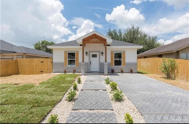 904 W 27th St in Mission, TX - Building Photo - Building Photo