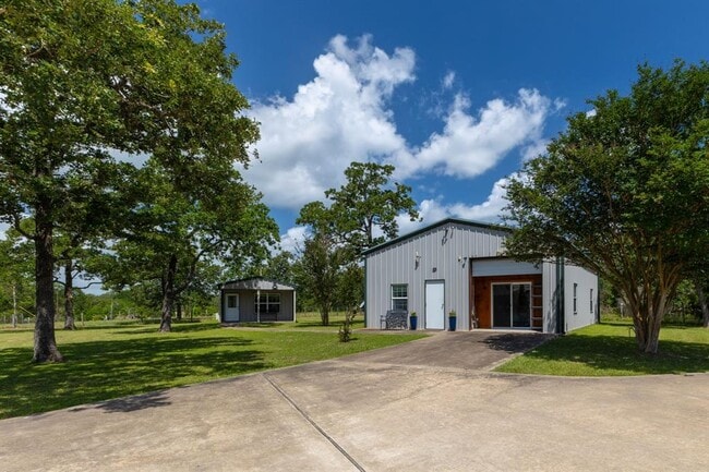 property at 1072 Papenberg Rd